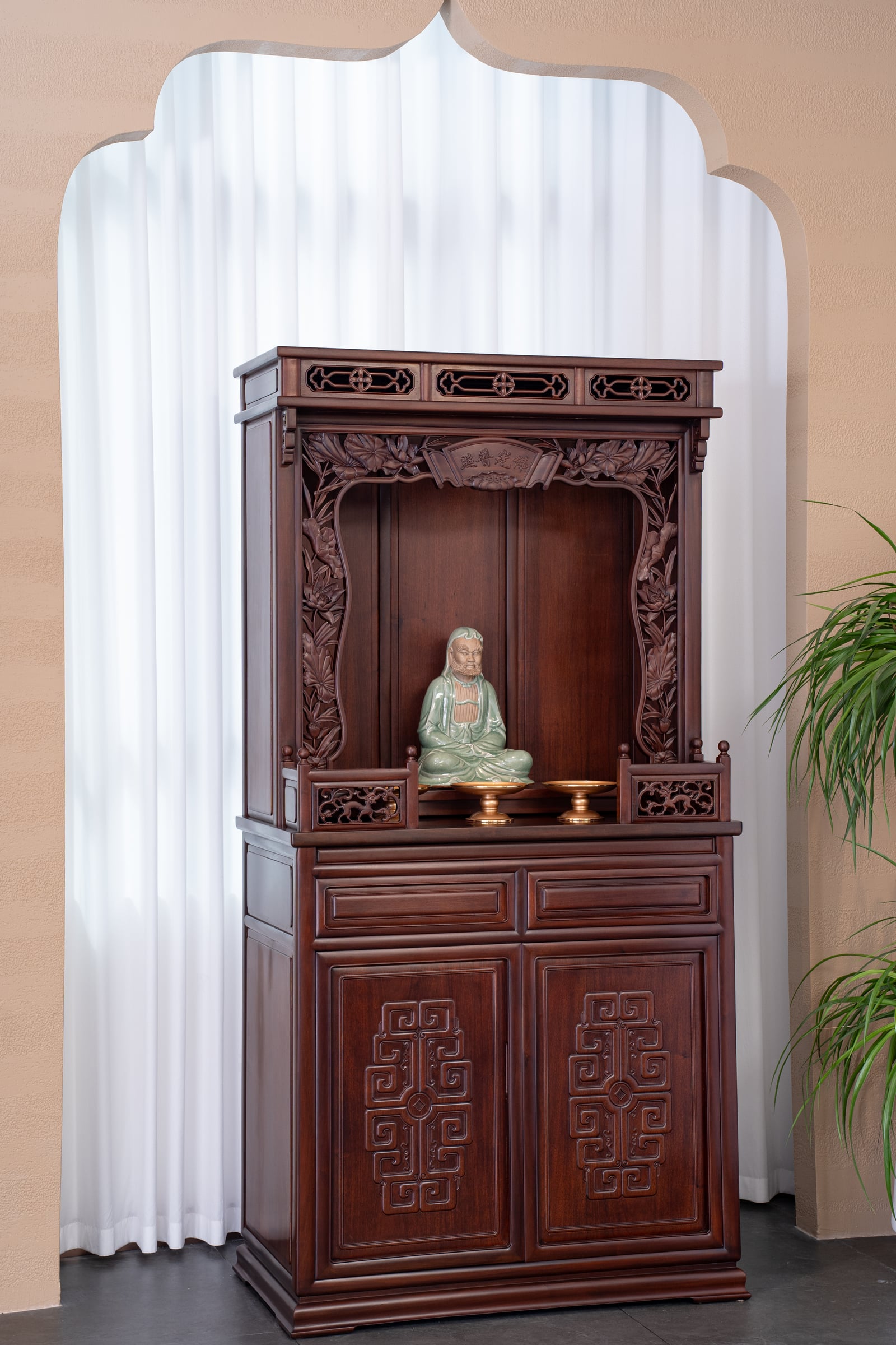 莲花妙境佛龛